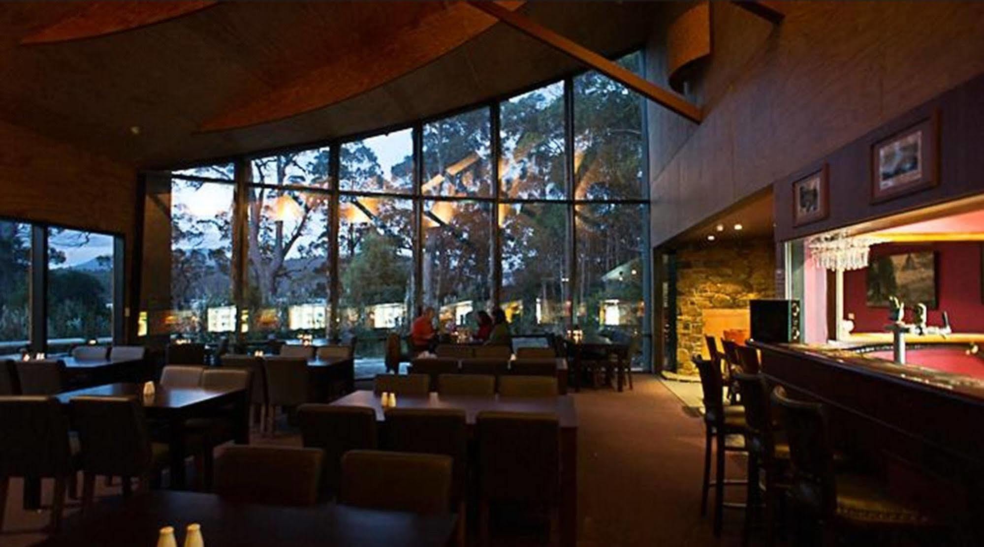 Lodge Lake St Clair Lodge *
